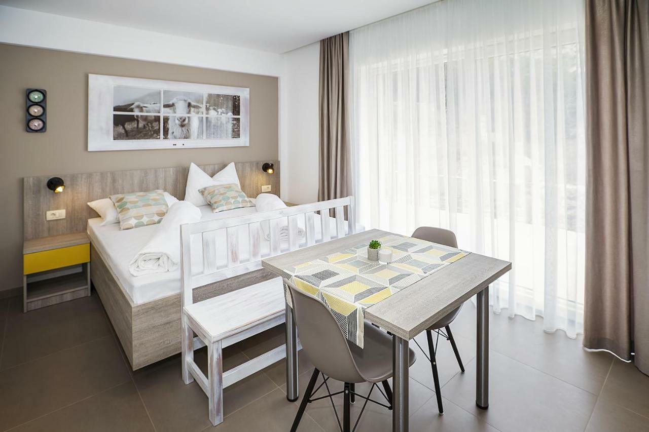 Apartments Capic Marin Baška Eksteriør bilde