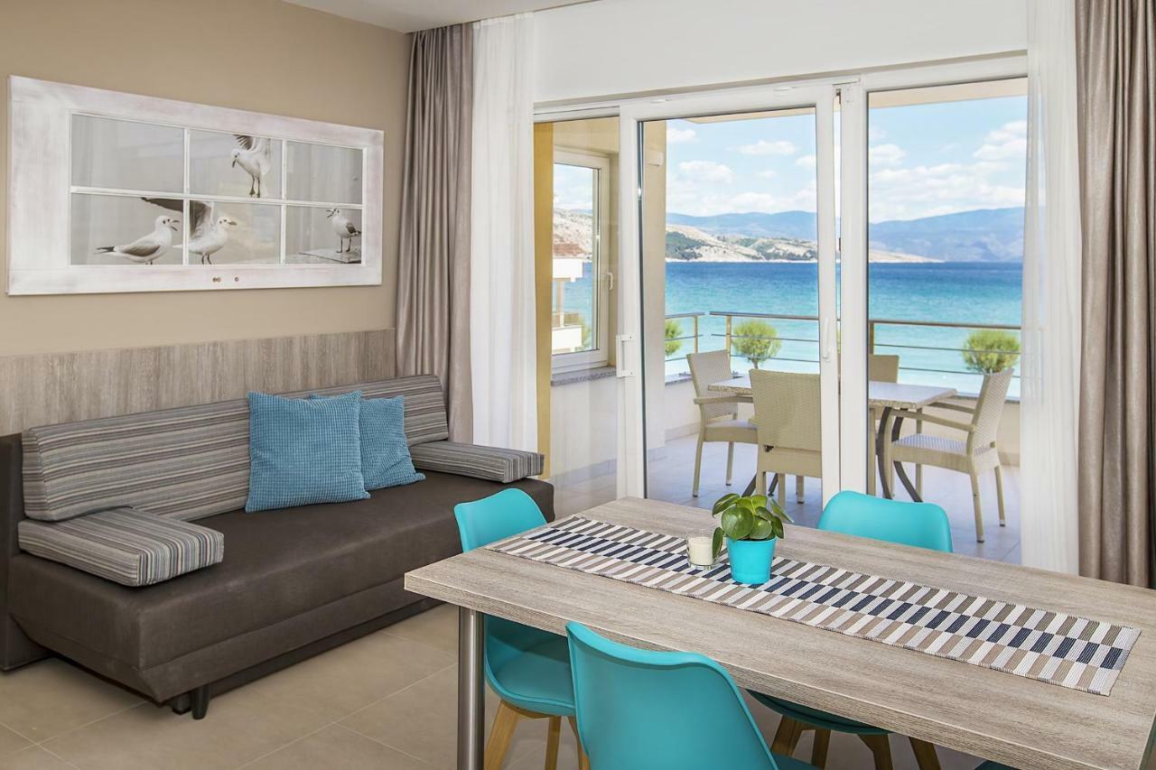 Apartments Capic Marin Baška Eksteriør bilde